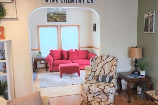 A Wine Country Home in Yamhill County - - 3