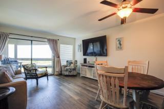 Ocean-View Island Condo with Pool Pets Welcome! - Oceanmarsh Subdivision - 5