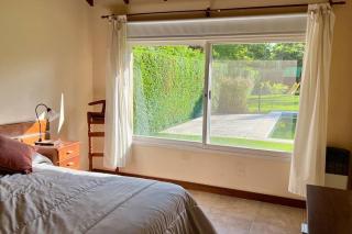 Casa en Ing. Maschwitz con gran parque y pileta - 2