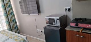 cozy studio apartment with pool - Nairobi - 8