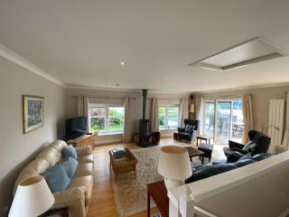Phoenix Cottage - 7