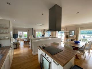 Phoenix Cottage - 2