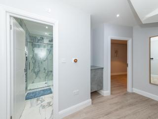 Pass the Keys Brand New Stylish 2BR Flat in Reading Centre - 1