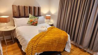 Prime location in The Firmont, Sea Point - 1