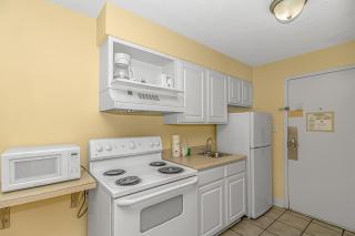 Beautiful Ocean View Condo! Perfect for 2-4 Guests! Sea Mist 50505 - Myrtle Beach - 7
