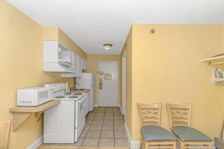 Beautiful Ocean View Condo! Perfect for 2-4 Guests! Sea Mist 50505 - Myrtle Beach - 4