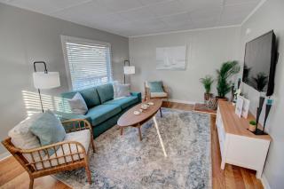 Heart of Galveston Stylish Apt Near Attractions - Galveston - 0