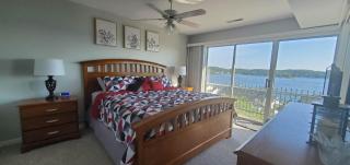 Gourgeous lake views, amazing susets, on main channel - Lake Ozark - 3
