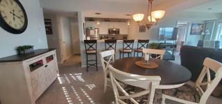 Gourgeous lake views, amazing susets, on main channel - Lake Ozark - 4