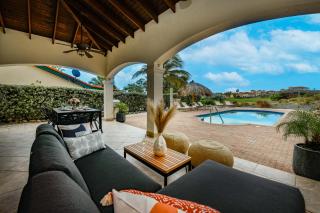 NEW Gorgeous Listing with Hot Tub Golf Course View in Tierra del Sol - Malmok - 0