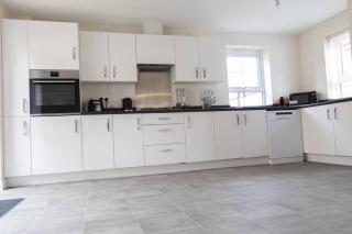 7 Swiftsure - 4 Bedroom Luxury and Spacious Home - 1