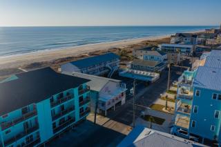 The Beach House - Carolina Beach - 8