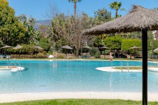 Marbella 2 Bedrooms Terrace - Pool & Parking - 9