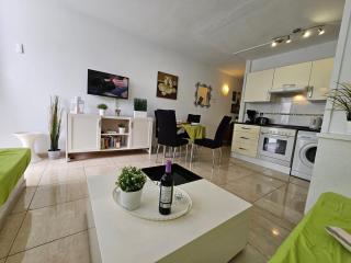 Casa Palmera 3 only 150 metres to the beach, heated pool, Wifi, SAT-TV, balcony - Arona - 3