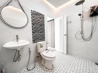 Modern Luxury House In Phuket Town - 2