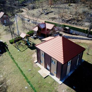 Konak kod munje - - 2