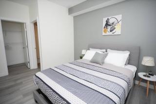 Comfortable home near airport - 6