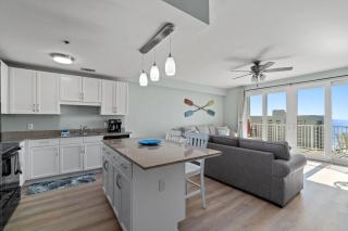 Living Right at Laketown Wharf #1016 by Nautical Properties - 2