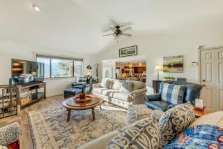 Renovated Ruidoso Cabin Deck and Sierra Blanca View - Ruidoso - 6
