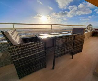 Alicante Skylights Apartments - 3