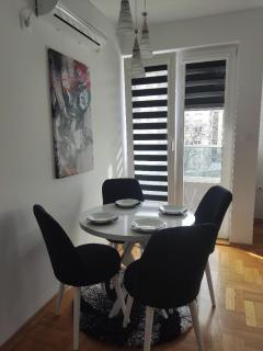 Bianco Rosso Apartment - Escópia - 3