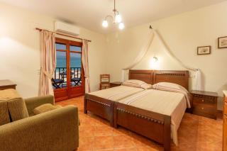 Pelagos Hotel - 3