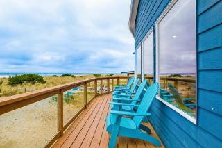 Pacific Oasis - Rockaway Beach - 5