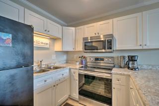 Chic Oceanfront North Topsail Beach Condo with Deck - North Topsail Beach - 1