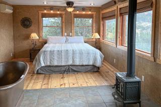 Hill City Haven - 4