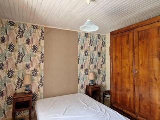Holiday home in Ploumilliau with barbecue - Ploumilliau - 5