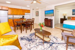 Stunning Ocean View Near Waikiki Beach with Parking - Honolulu - 5