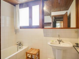 Maison atypique 7 pers, 2 terrasses, cheminée, à 1,5 km des plages et centre - FR-1-521-143 - 5