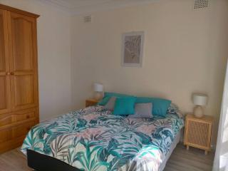 Boyle's Beach House - Fully furnished 3 Bedroom home. Secure parking. - Nambucca Heads - 8
