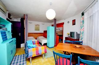 Apartments Artatur - Vinišće - 2