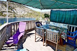 Apartments Artatur - Vinišće - 9