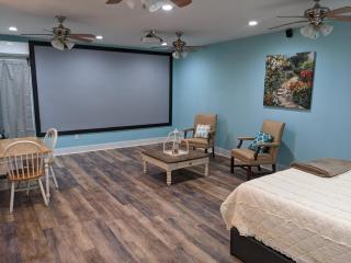 Cozy studio with movie theater, beach 5 min away - Morehead City - 6