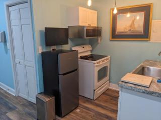 Cozy studio with movie theater, beach 5 min away - Morehead City - 1