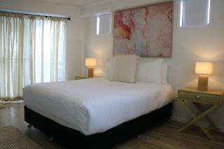 Family Friendly 3 Bedroom - River Views - short walk to the Beach - Maroochydore - 7