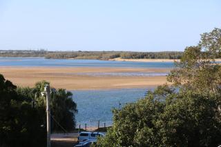 Family Friendly 3 Bedroom - River Views - short walk to the Beach - Maroochydore - 3