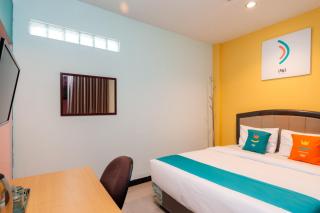 Sans Hotel Finest Medan - Medan - 6