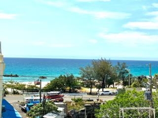 海灘戀情 Beach Love 近沙灘-國旅卡特約商店 陽台房 希臘地中海風格 - Eluan - 5