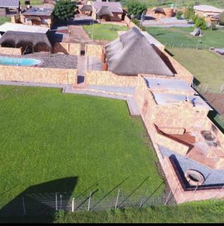 Kalahari Rockface Guesthouse - 4