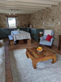 3 self-contained gites with pool and games room - Saint-Georges-de-Noisné - 7