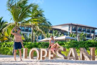 Adults Only Club at Lopesan Costa Bávaro Resort - Punta Cana - 3