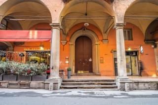 AB Plus - via San Felice 6 - Bolonia - 7