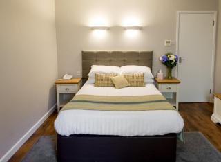 The White Horse Inn - Eye - 1