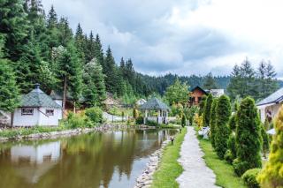 Hotel Vedmezhyi Dvir - Bukovel - 3