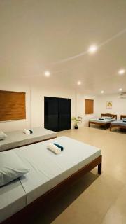 Kasamigos Guesthouse with Fast Internet - 5