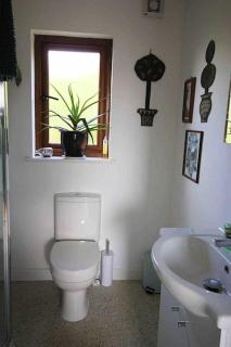 Spacious cabin on isolated farm with sea view - 3