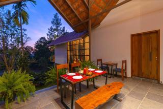 StayVista at Cicada Chikmagalur 2BHK Breakfast Included with Amazing View - Chikmagalur - 7